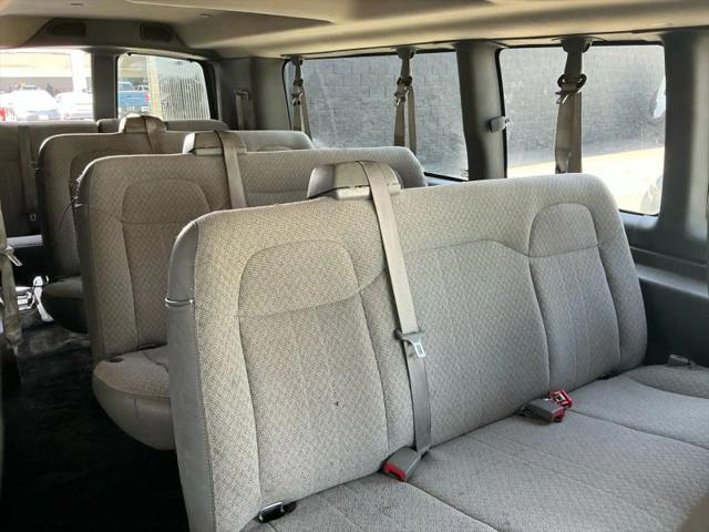 2017 Chevrolet Express LT