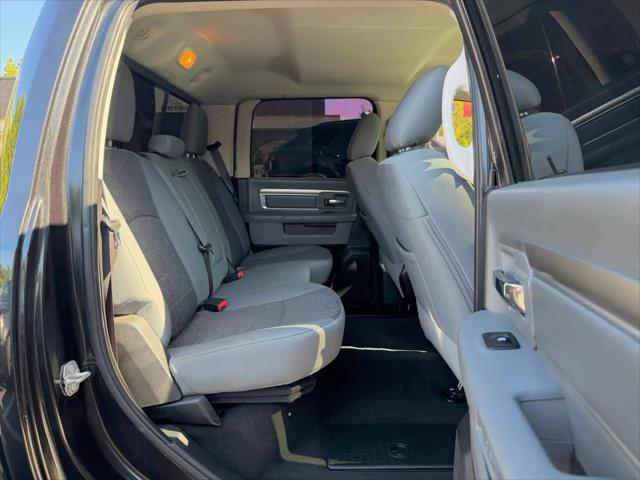 2018 Ram 1500 Big Horn Crew Cab 4x4 5'7" Box