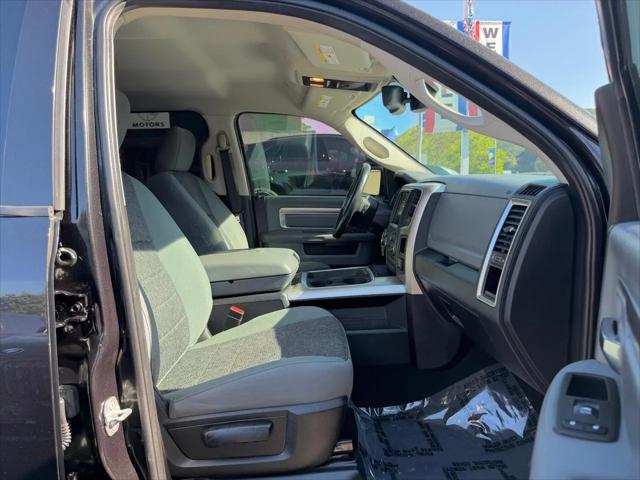 2018 Ram 1500 Big Horn Crew Cab 4x4 5'7" Box