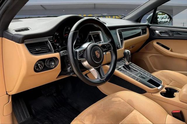 2017 Porsche Macan Macan