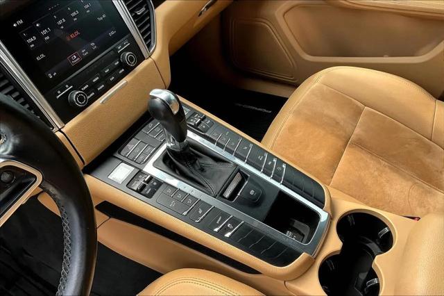 2017 Porsche Macan Macan