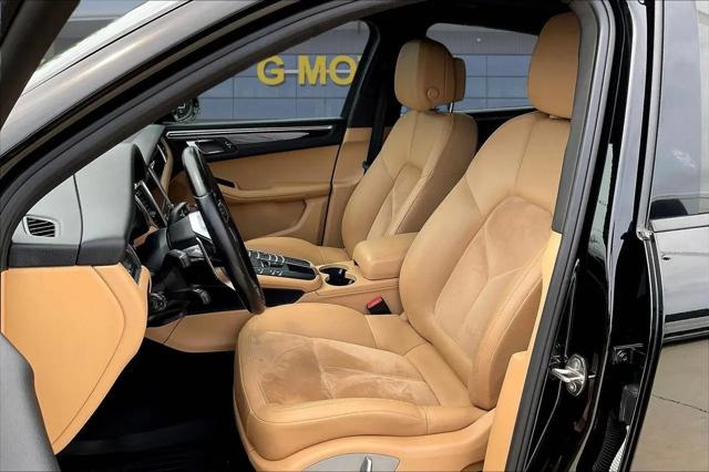 2017 Porsche Macan Macan