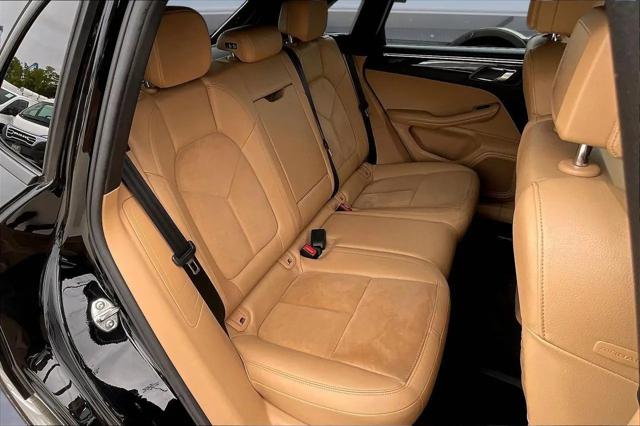 2017 Porsche Macan Macan