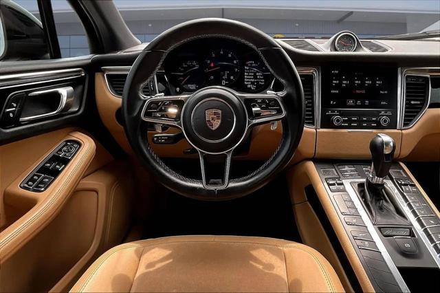 2017 Porsche Macan Macan