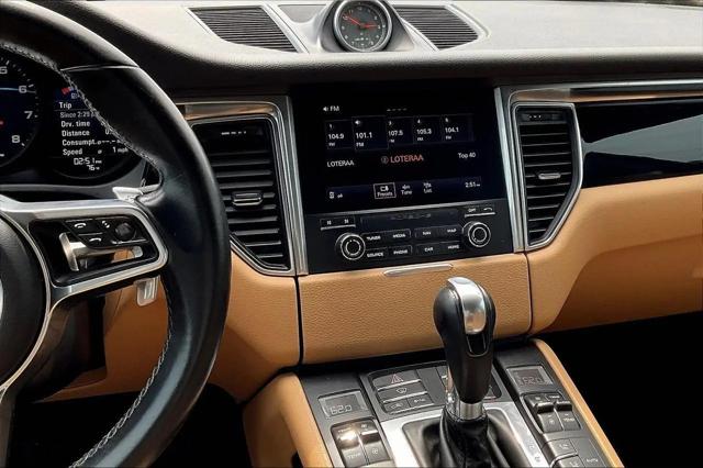 2017 Porsche Macan Macan
