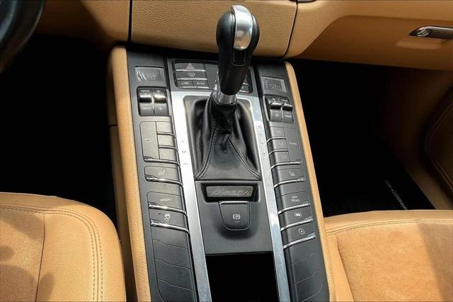 2017 Porsche Macan Macan