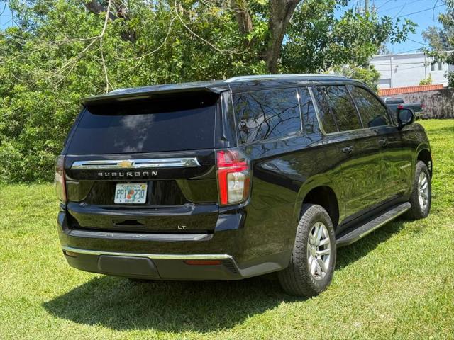 2021 Chevrolet Suburban 2WD LT
