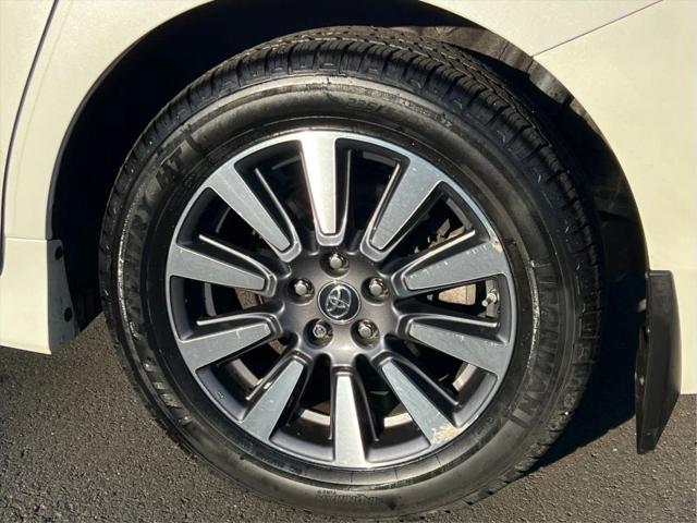 2019 Toyota Sienna XLE 7 Passenger