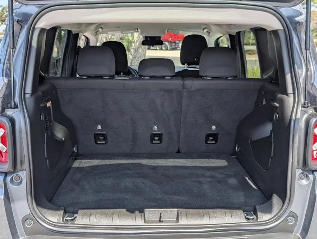 2023 Jeep Renegade Latitude 4x4