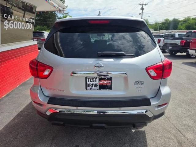 2019 Nissan Pathfinder SL