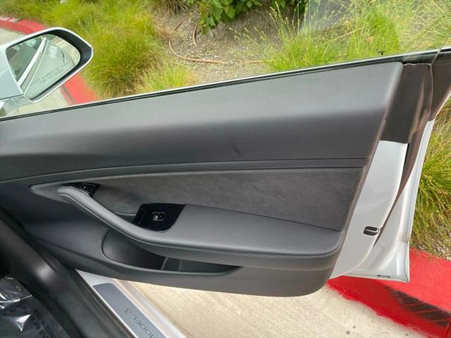 2020 Tesla Model 3 Standard Range Plus Rear-Wheel Drive
