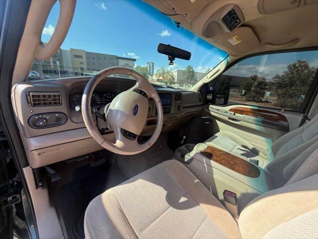2004 Ford Excursion XLS