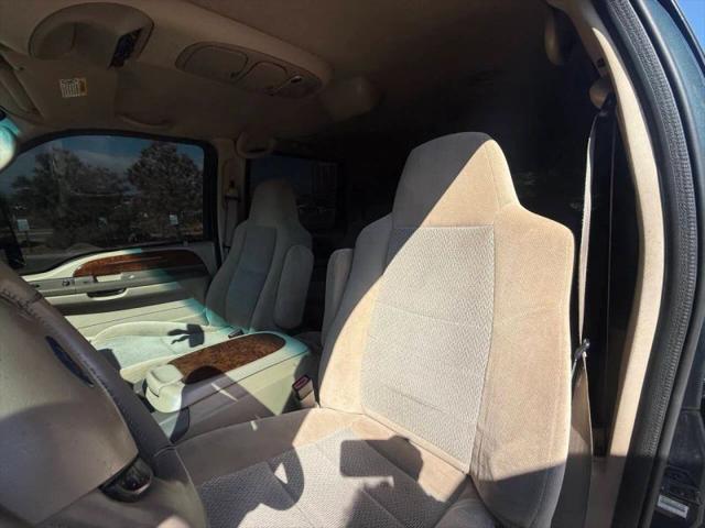 2004 Ford Excursion XLS