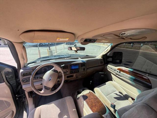 2004 Ford Excursion XLS
