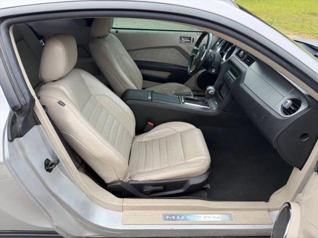 2010 Ford Mustang V6 Premium