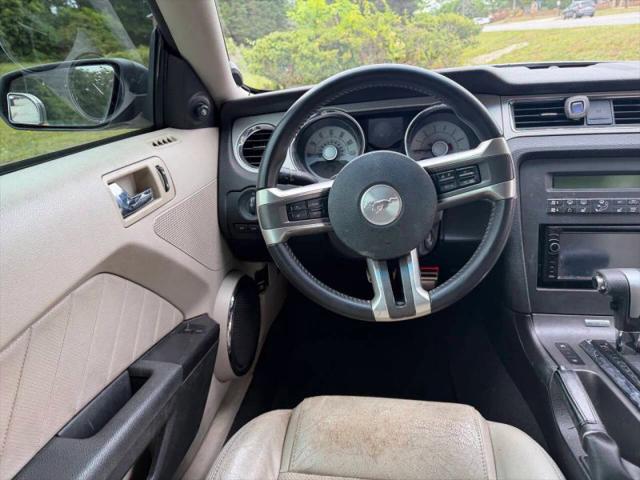 2010 Ford Mustang V6 Premium
