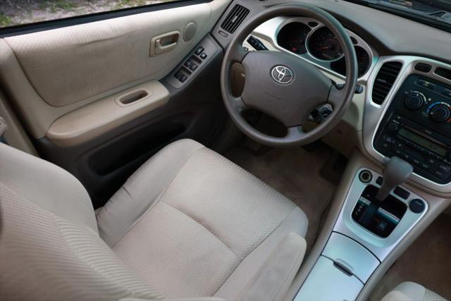 2005 Toyota Highlander Base