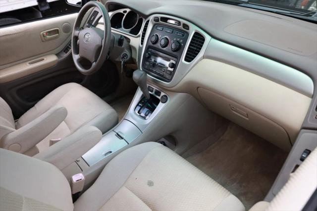 2005 Toyota Highlander Base