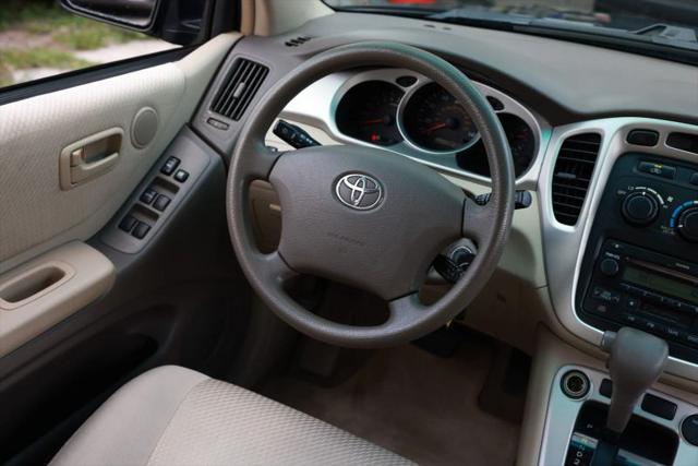 2005 Toyota Highlander Base