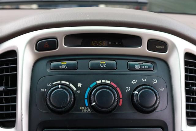 2005 Toyota Highlander Base