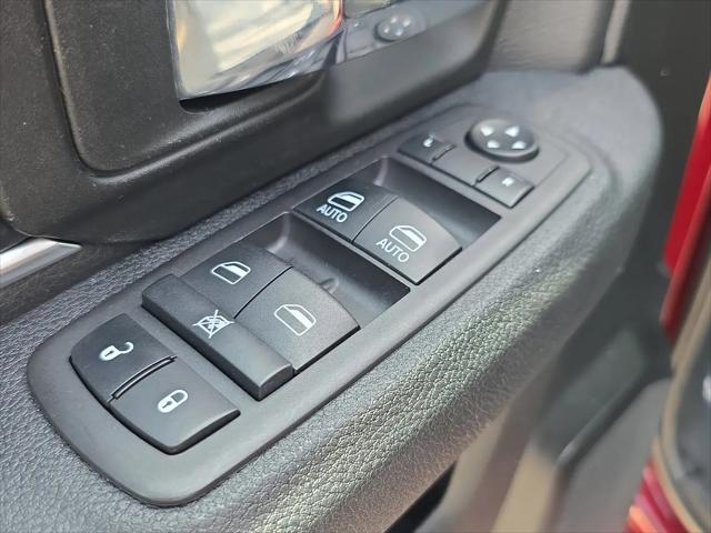 2024 Ram 1500 Classic Warlock Crew Cab 4x4 5'7" Box