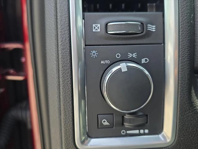 2024 Ram 1500 Classic Warlock Crew Cab 4x4 5'7" Box