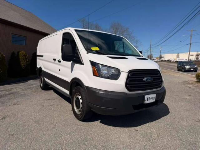 2017 Ford Transit w/60/40 Side Door w/RWB