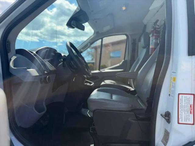 2017 Ford Transit w/60/40 Side Door w/RWB