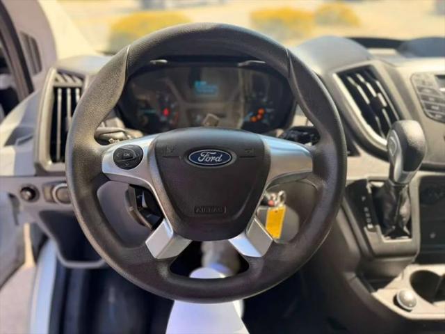 2017 Ford Transit w/60/40 Side Door w/RWB