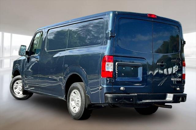 2021 Nissan 2500 SV Standard Roof V6