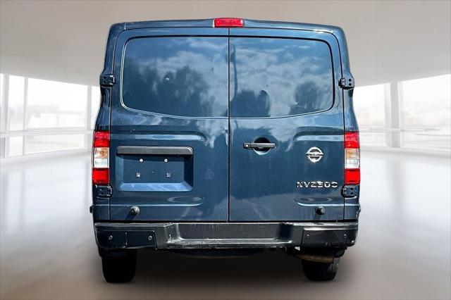 2021 Nissan 2500 SV Standard Roof V6