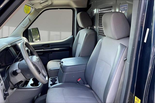 2021 Nissan 2500 SV Standard Roof V6