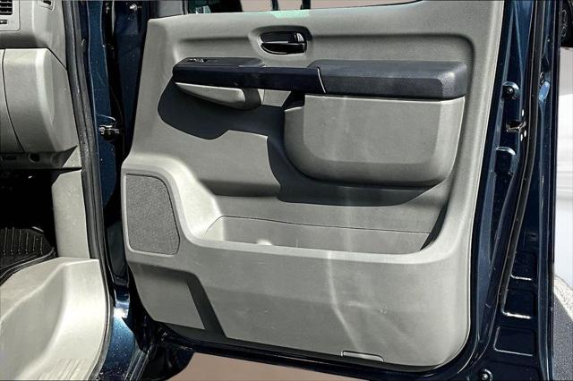 2021 Nissan 2500 SV Standard Roof V6