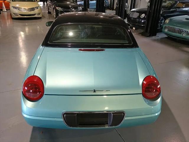 2002 Ford Thunderbird Deluxe