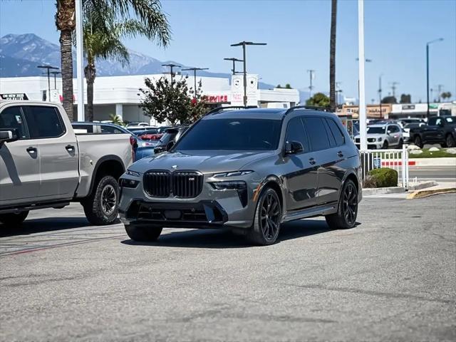 2025 BMW X7 M60i