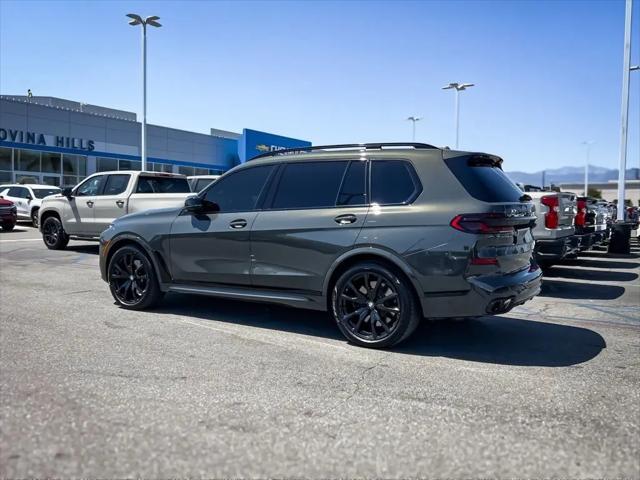 2025 BMW X7 M60i