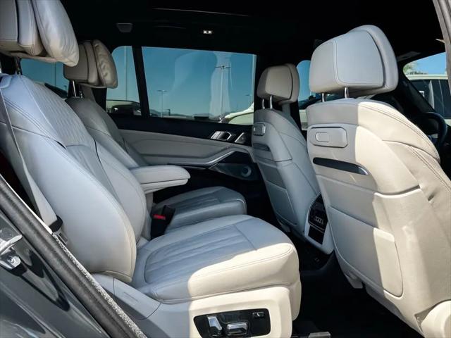 2025 BMW X7 M60i