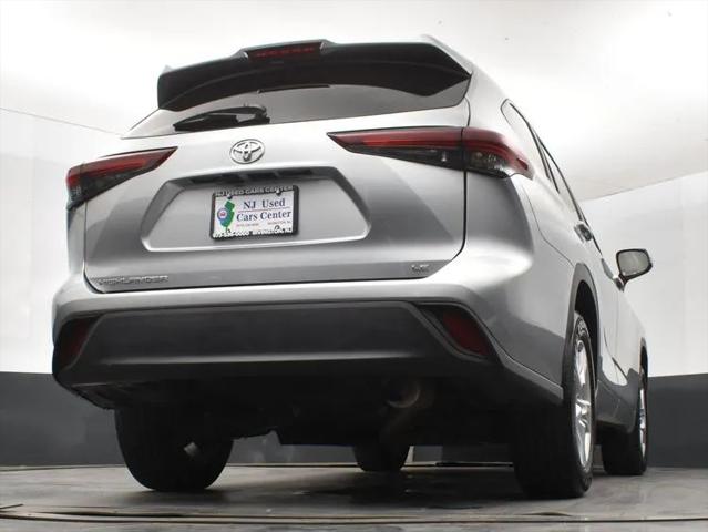 2025 Toyota Highlander LE