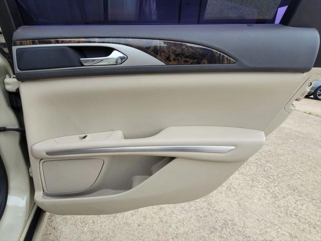 2016 Lincoln MKZ Base