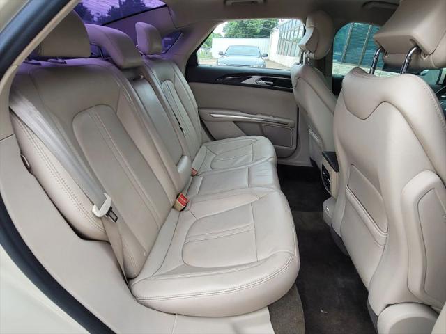 2016 Lincoln MKZ Base