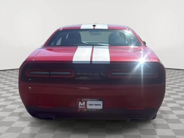 2016 Dodge Challenger SXT