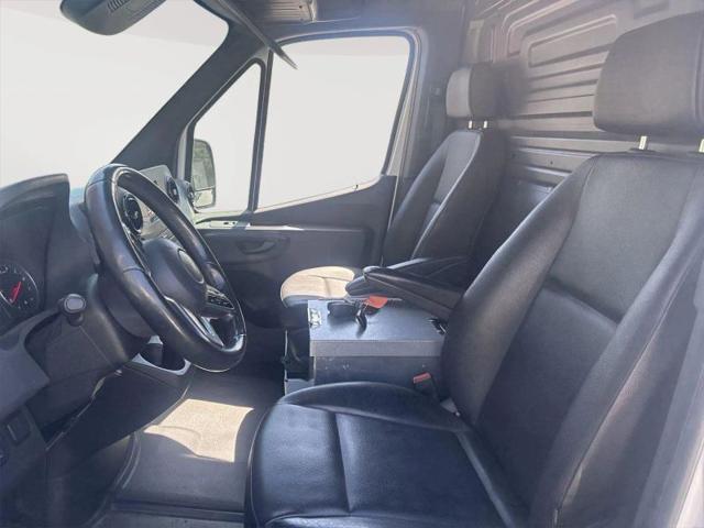 2021 Freightliner Sprinter Standard Roof I4