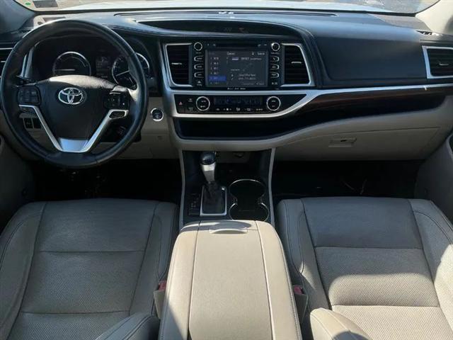 2016 Toyota Highlander Hybrid Limited Platinum V6