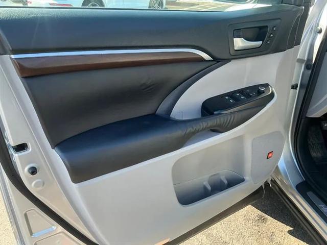 2016 Toyota Highlander Hybrid Limited Platinum V6