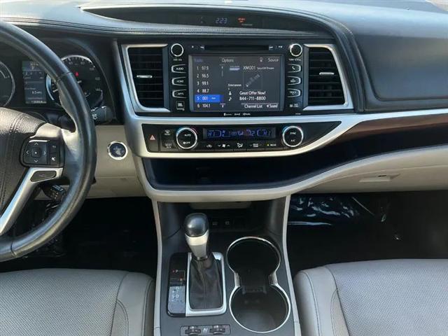 2016 Toyota Highlander Hybrid Limited Platinum V6
