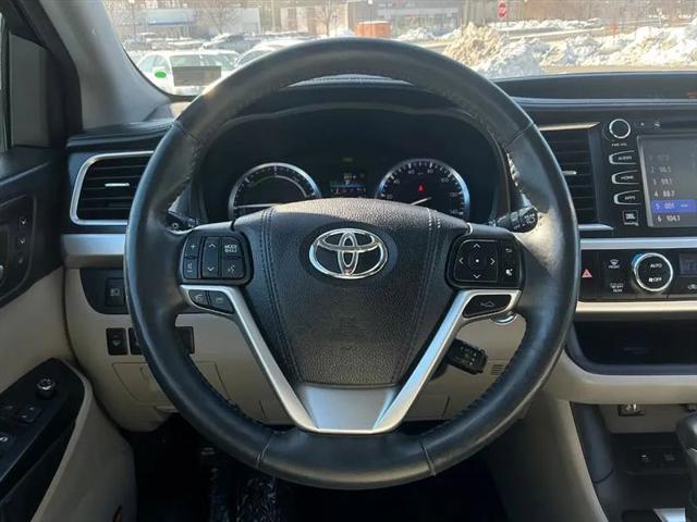2016 Toyota Highlander Hybrid Limited Platinum V6