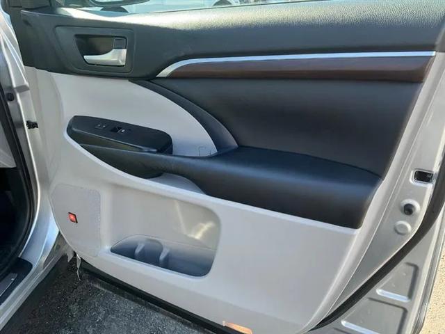 2016 Toyota Highlander Hybrid Limited Platinum V6