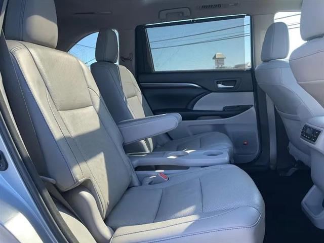 2016 Toyota Highlander Hybrid Limited Platinum V6