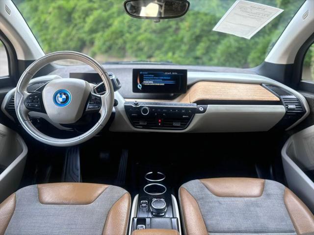 2014 BMW i3 Base w/Range Extender