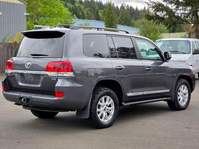 2018 Toyota Land Cruiser V8